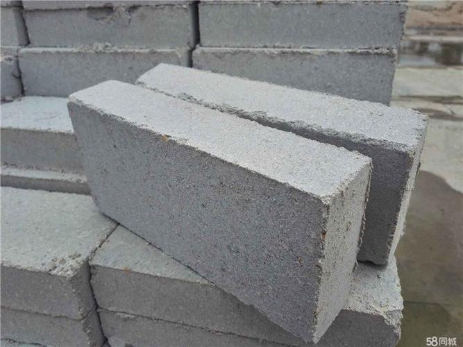 产品目录 水泥及制品 东莞市万泰新型建筑材料 水泥砖厂家